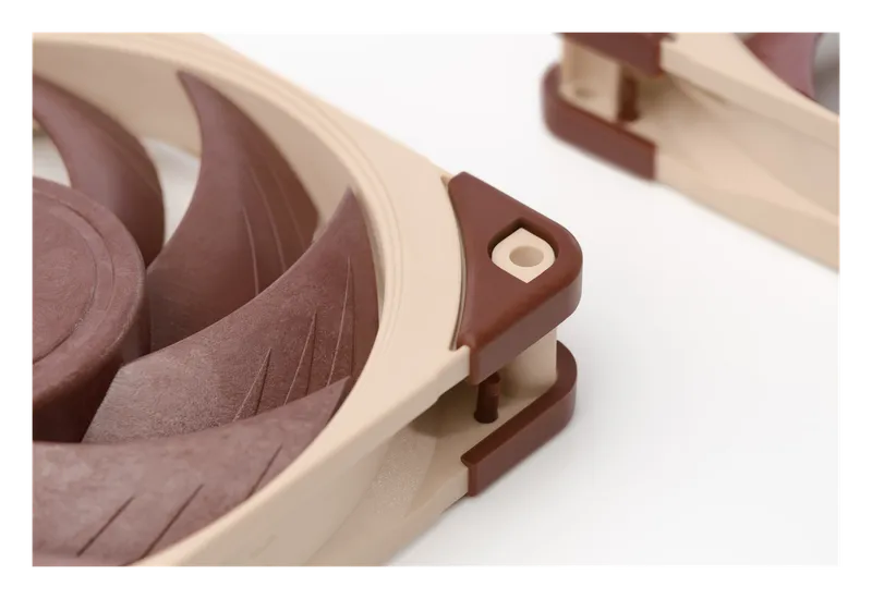 Close-up of the Noctua NF-A12x25 fan frame and rubber corner pad