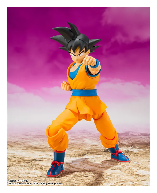S.H.Figuarts Dragon Ball Daima Goku figure throwing a punch