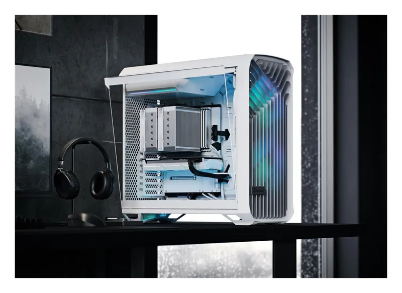 Fractal Design Torrent white case on a desk