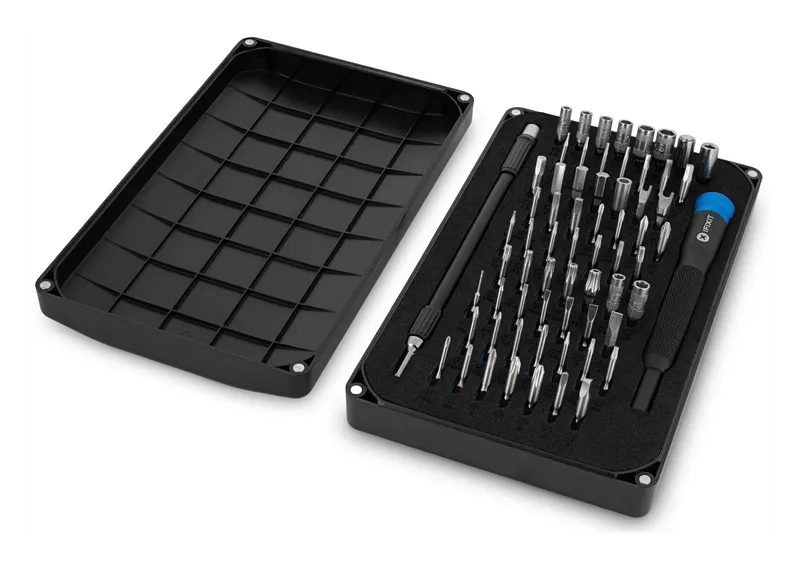 iFixit Mako Driver Kit with 64 bits in its magnetic case